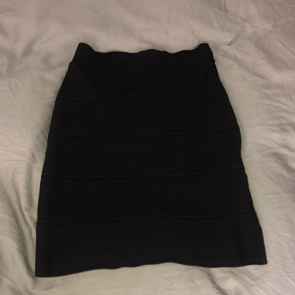 Stretchy tight black BCBG skirt
